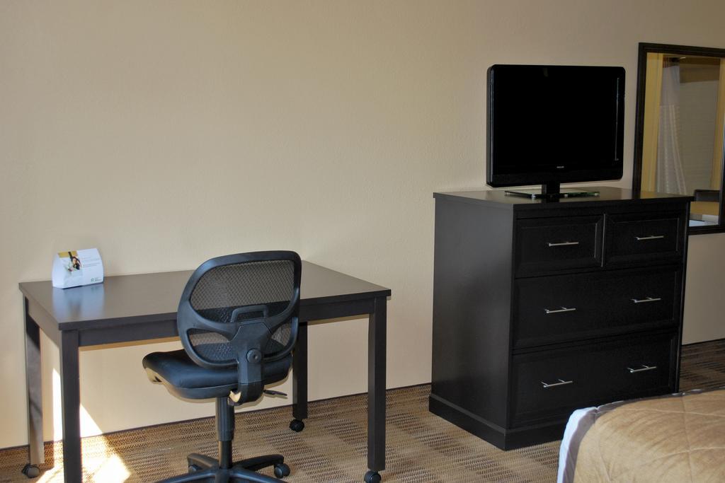 Extended Stay America Select Suites - Chicago - Westmont - Oak Brook Exterior photo